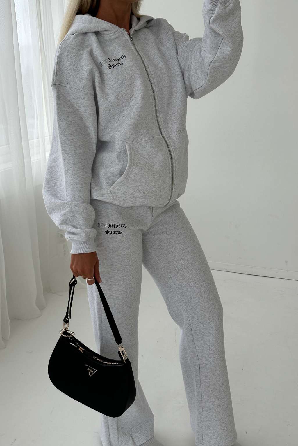 I ♥ FITBERRY OVERSIZED ZIP HOODIE