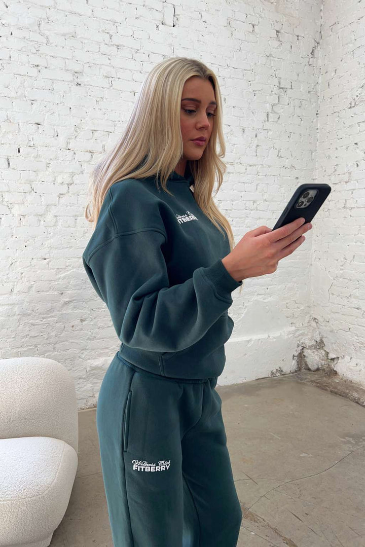 WELLNESS CLUB OVERSIZED HOODIE