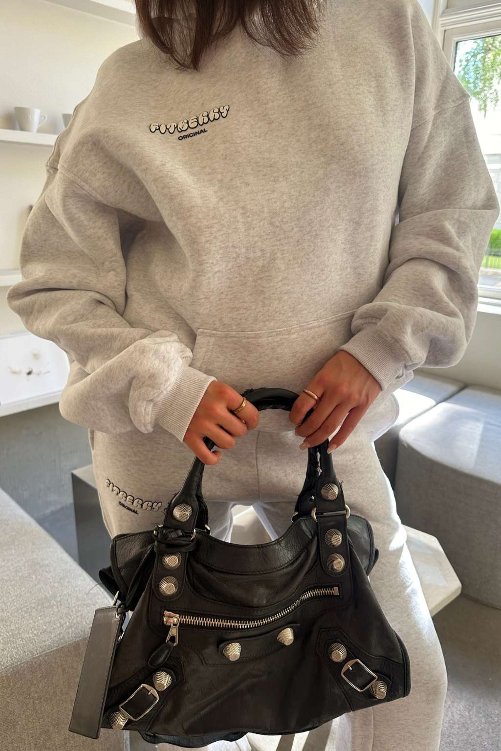 SOLD OUT - SPORTY OVERSIZED HOODIE