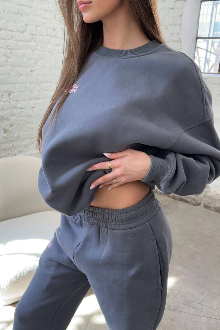 WELLNESS CLUB OVERSIZED CREWNECK
