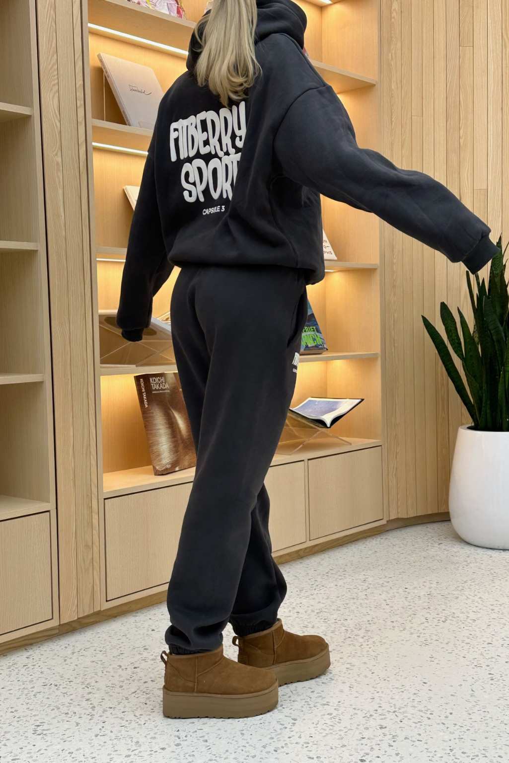 SPORTS CLUB OVERSIZED JOGGERS