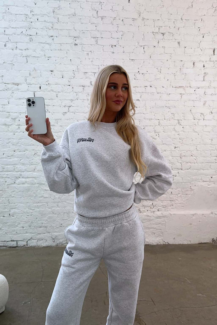 WELLNESS CLUB OVERSIZED CREWNECK